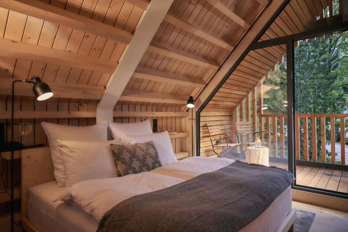 Hunting accommodation