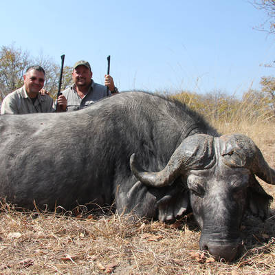 7 Day Buffalo & Puku for 2 Hunters