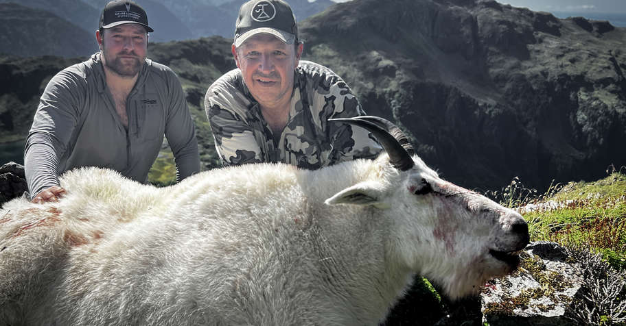 Fly-In Mountain Goat Hunt