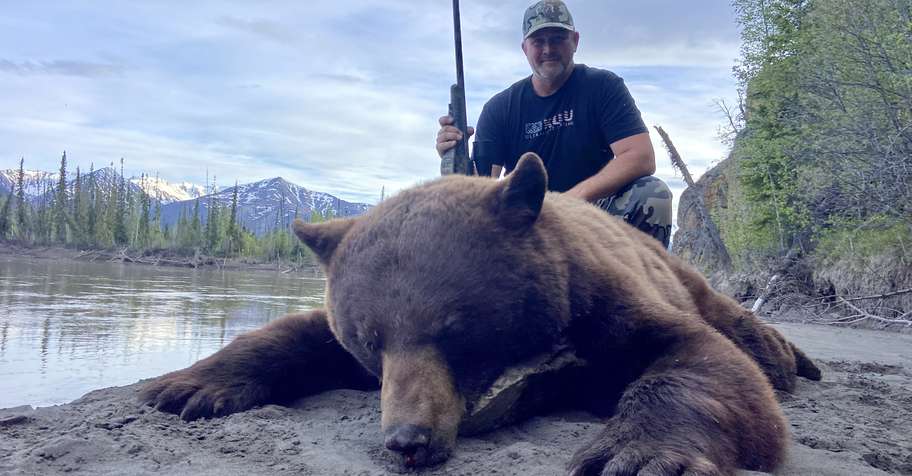 1 on 1 Black Bear/ Grizzly opportunity