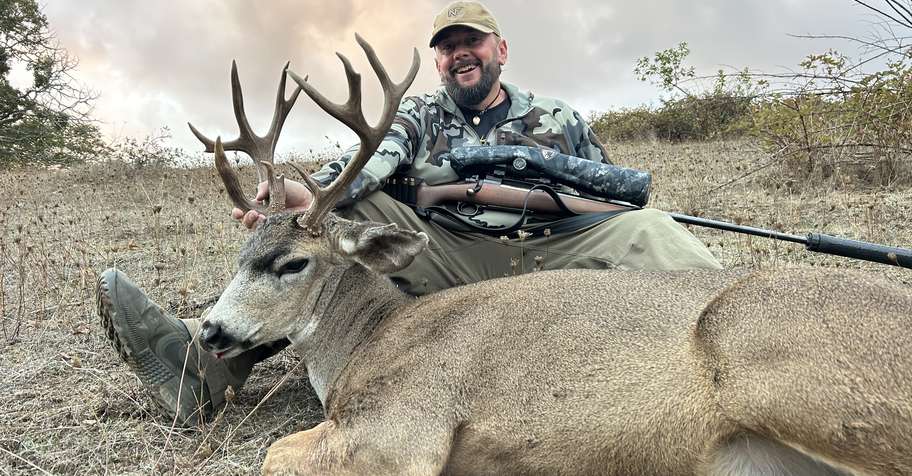 Columbian Blacktail Rifle