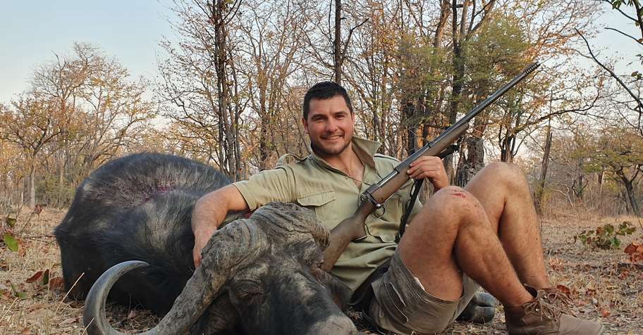 7 Day Buffalo & Sable Safari