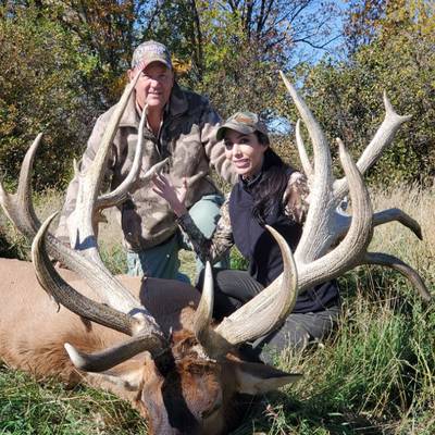 Trophy Elk Hunts
