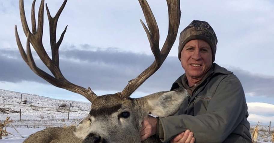 Southern Alberta Rifle Rut mule deer