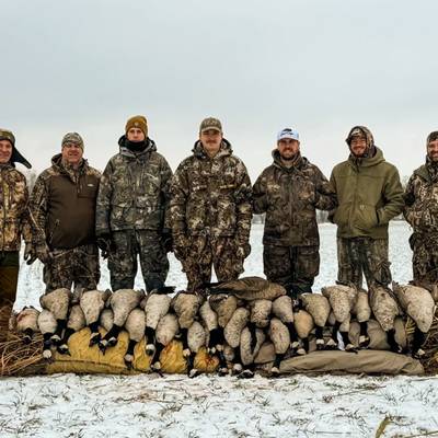 3- Day Spring Canada Goose Hunt