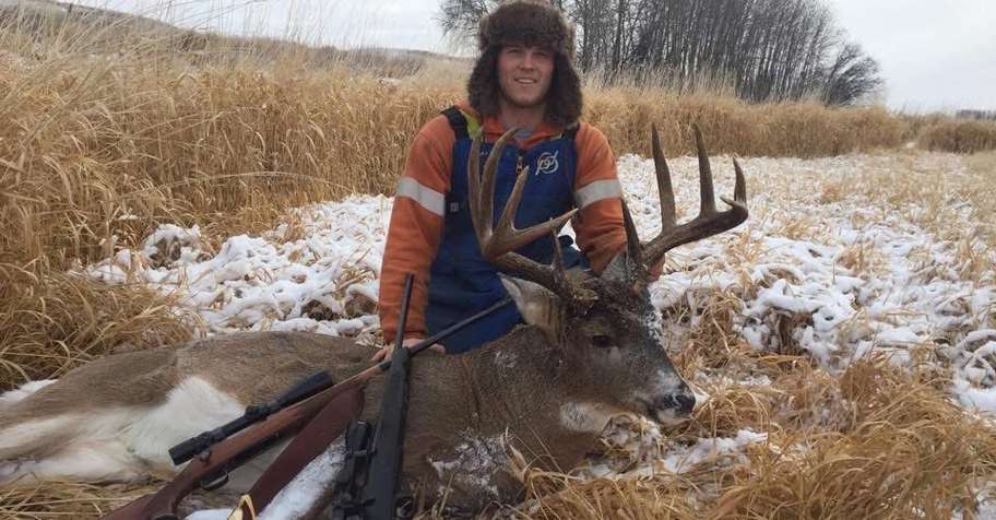 Saskatchewan White-Tail Hunt '27