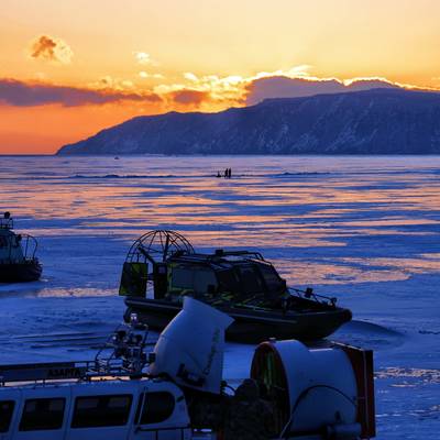 Autumn Lake Baikal Brown Bear Hunting