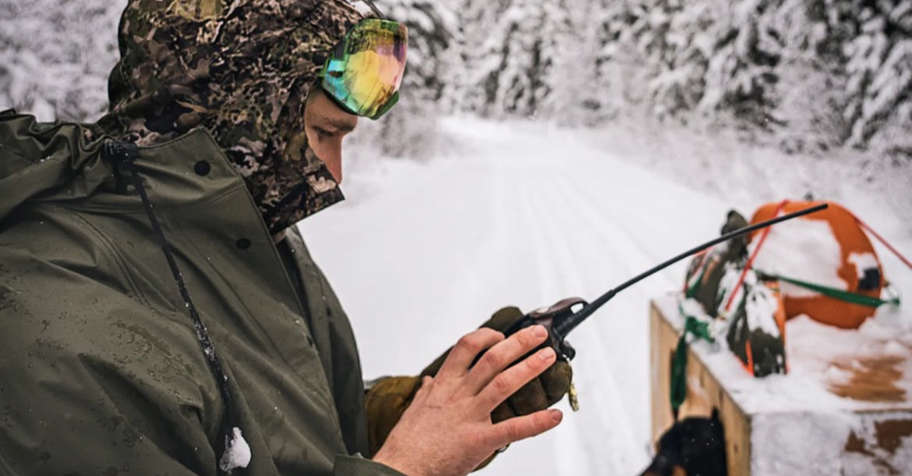 Cougar Hunt with Hounds '27