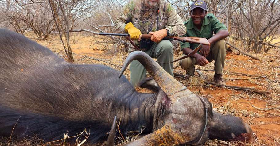 Buffalo Cow Hunt Package (1x1)