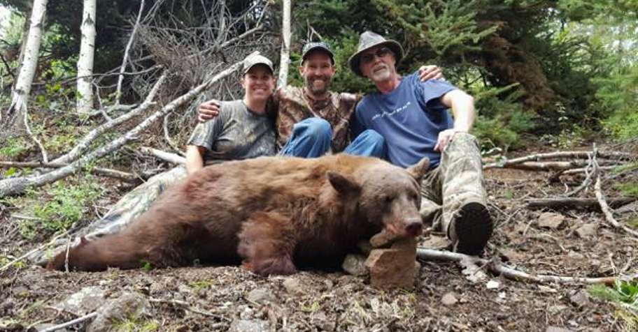 1x1 Spring Bear Hunt/ Horseback w/dogs