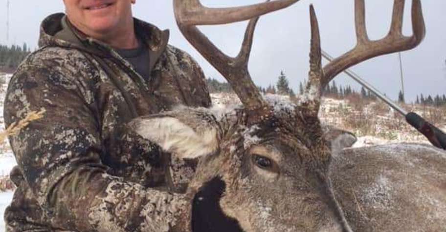 6 Day Rifle Whitetail Hunt 1x1 '26