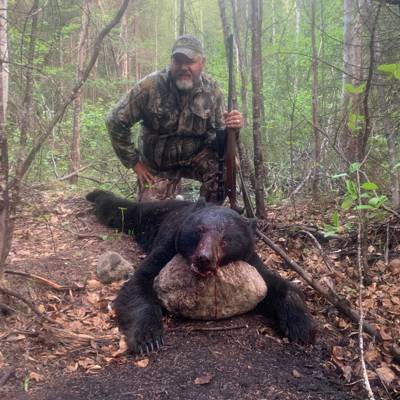 LAST SPOTS! Black Bear Hunt Quebec '26