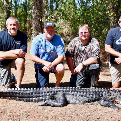 Alligator hunting in South Carolina - BookYourHunt.com